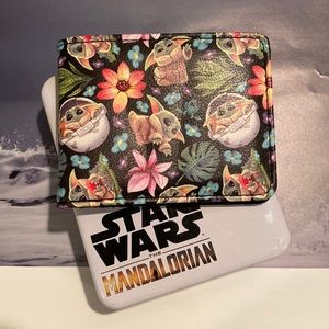 Star Wars Mandalorian Grogu and Frogs Wallet